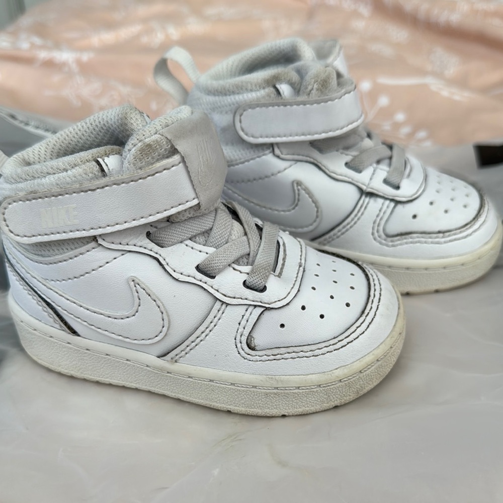 Nike Kids White and Gray Sneakers